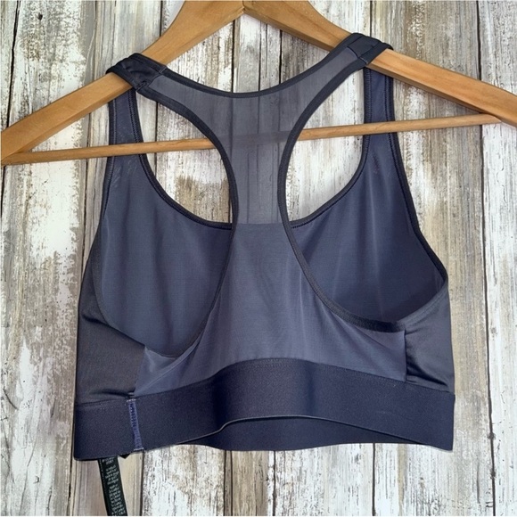 Victoria Sport Graphic Sports Bra - Picture 3 of 5